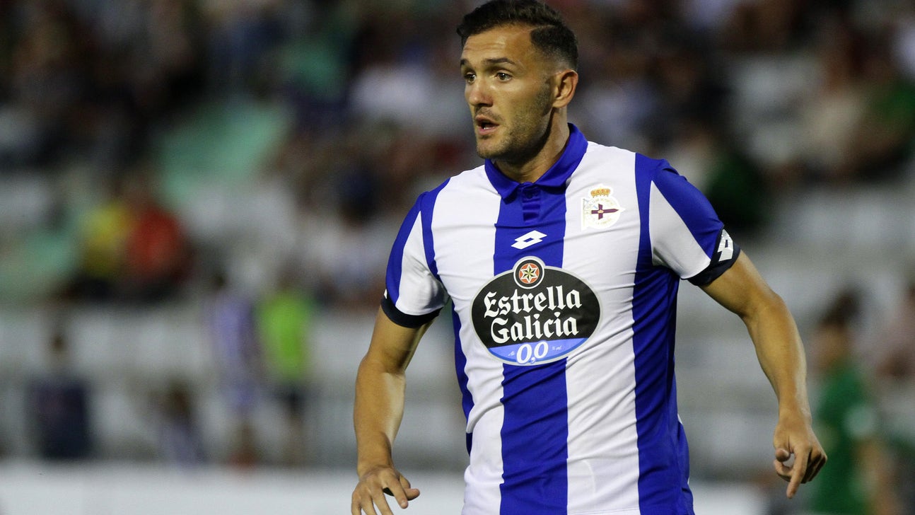 Arsenal: Mustafi Gives Positive Lucas Perez Scouting Report