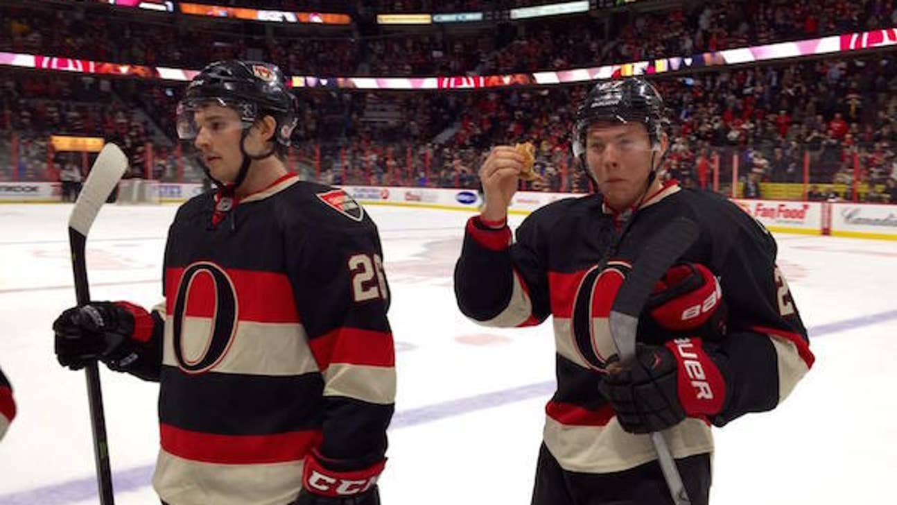 Curtis Lazar eats burger tossed on ice after win over Bruins