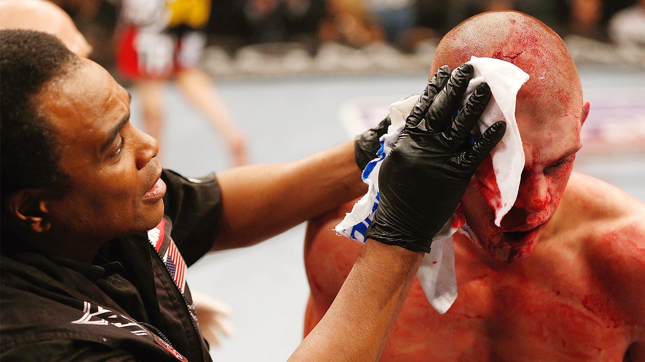 Boxing titles and MMA cuts: UFC cut man Don House's double life