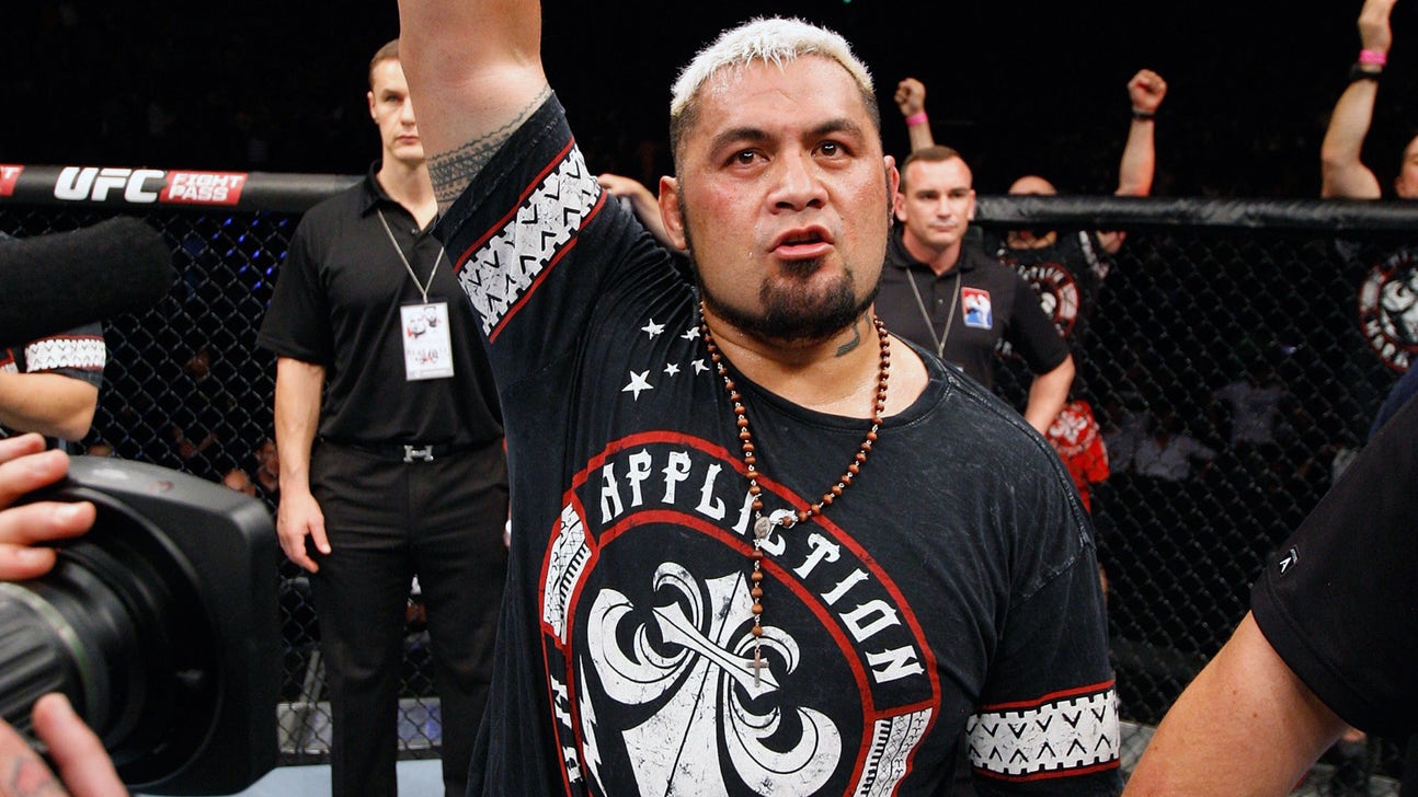 Mark Hunt looking slim ahead of Antonio Silva rematch at UFC 193