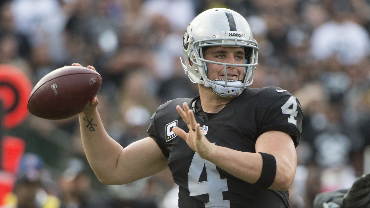 Raiders lineman on Derek Carr: 'He's making us all look good'