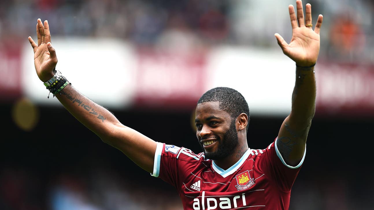 Barca midfielder Alex Song joins West Ham on season-long loan