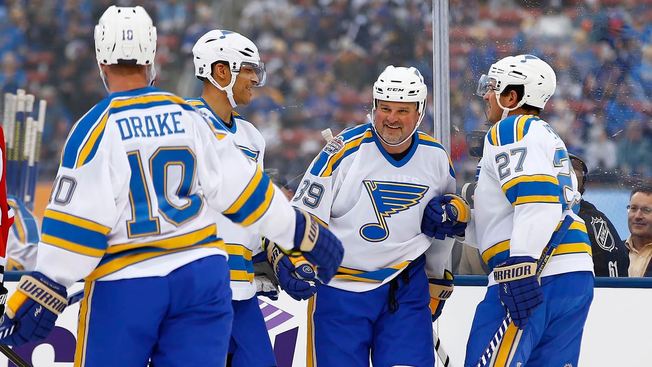 Blues defeat Blackhawks 8-7 in Winter Classic Alumni Game