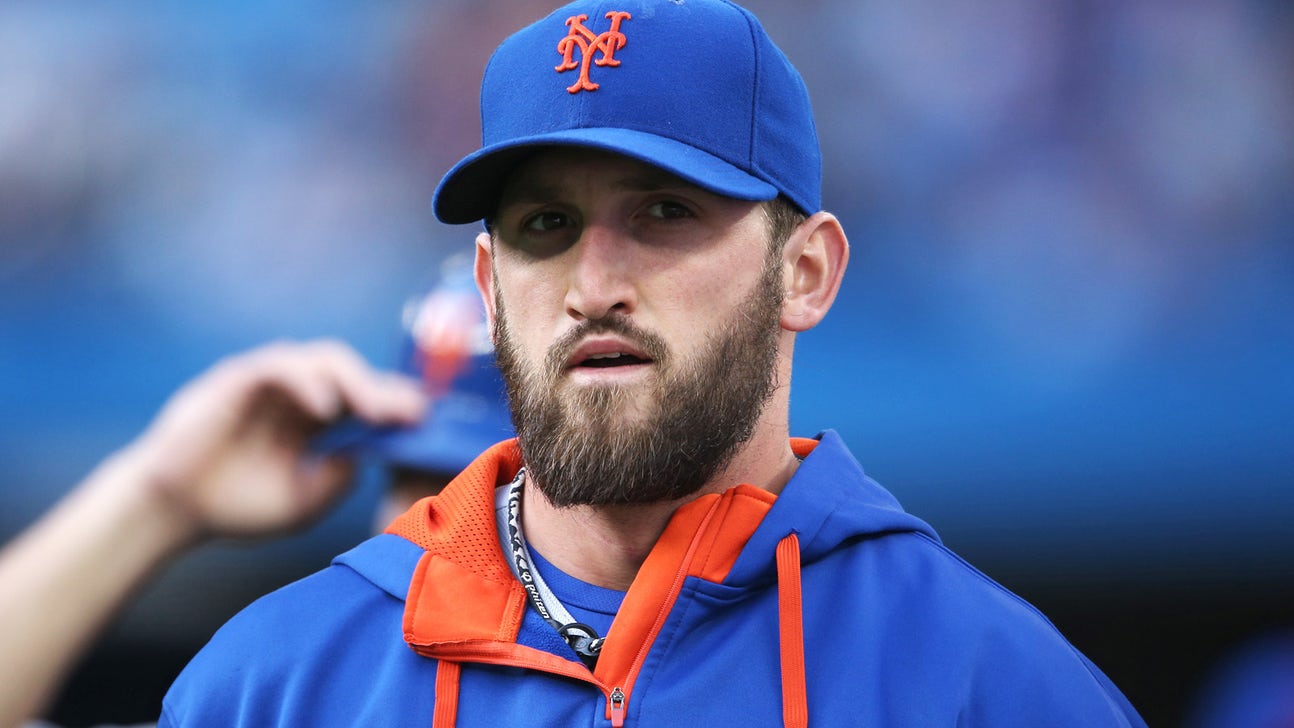 Did Niese take a jab at the Mets defense after being traded?