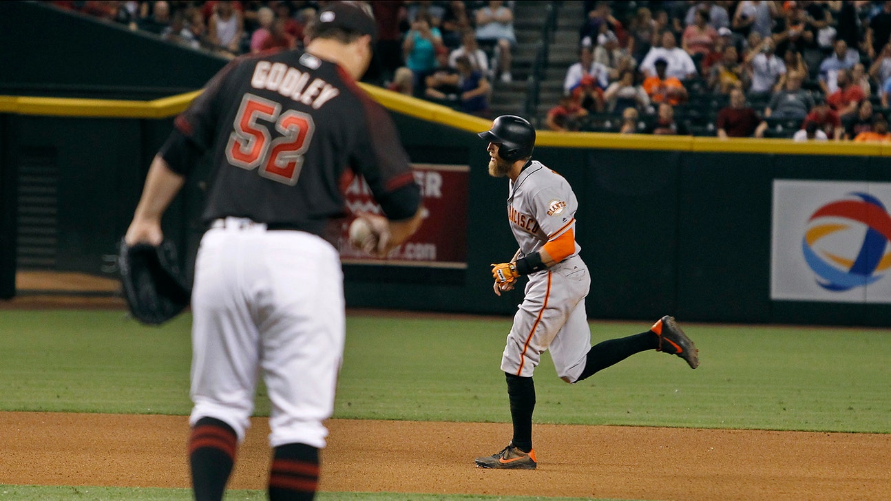 D-backs have few answers for Cueto, Giants' bats