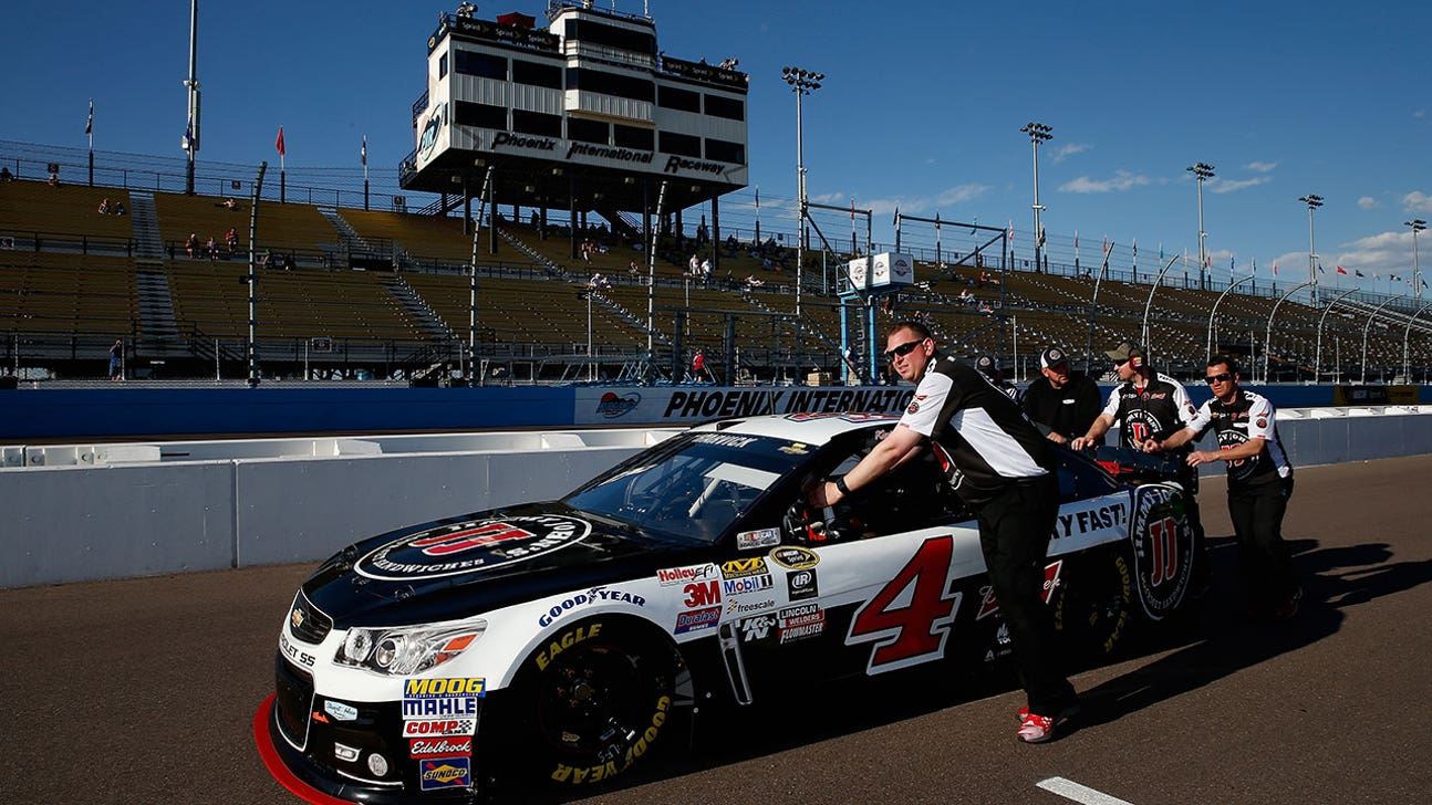 CampingWorld.com 500 at Phoenix International Raceway starting lineup