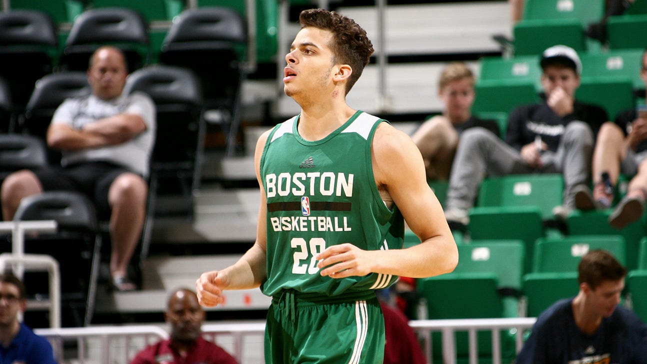 R.J. Hunter is heating up in Las Vegas