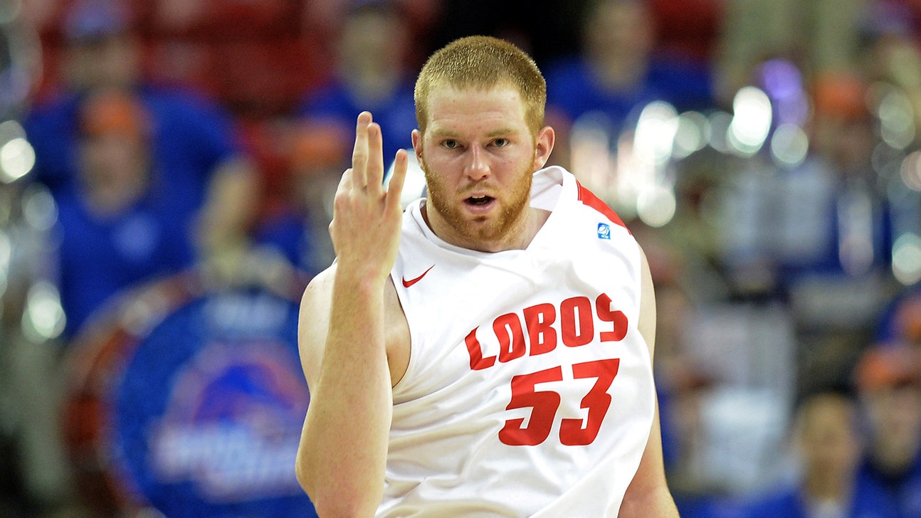 Cavs sign free agent C Alex Kirk