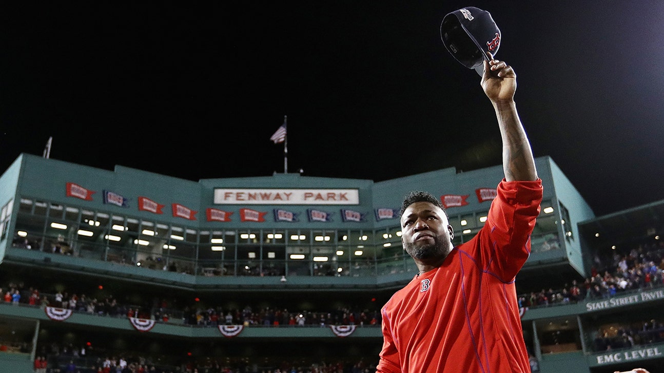Teary-eyed David Ortiz salutes crowd at Fenway Park following final game