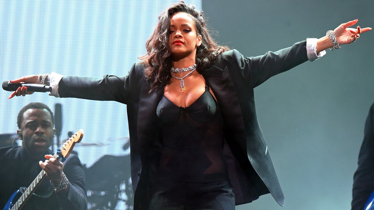 Roc Nation athletes come out in full force to promote Rihanna's new album