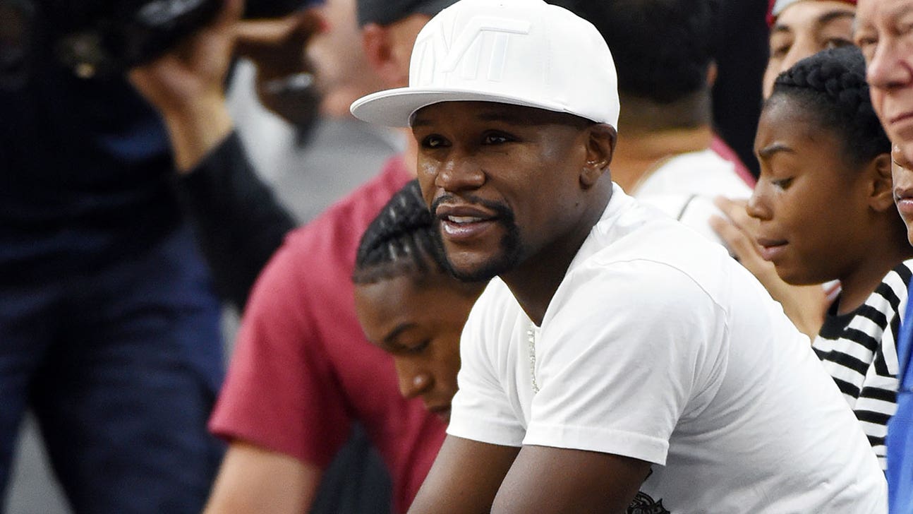 Floyd Mayweather: Colin Kaepernick should focus on starting