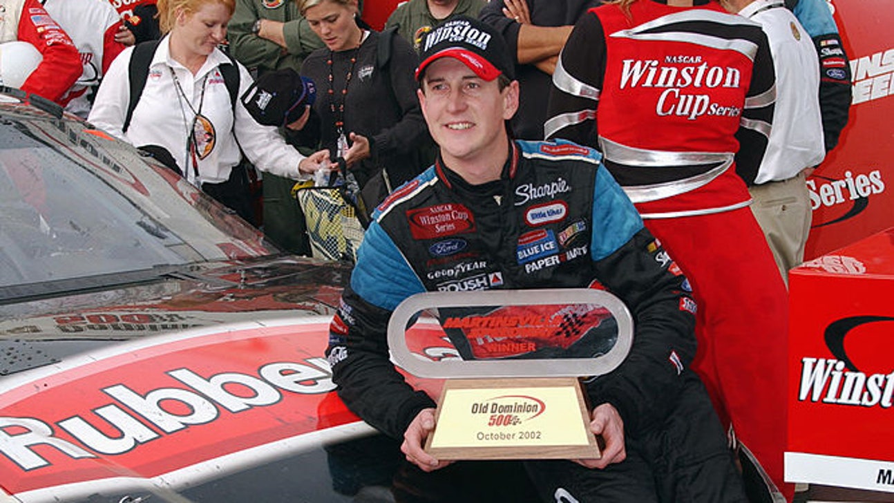 Ford flashback: Kurt Busch wins at Martinsville in 2002