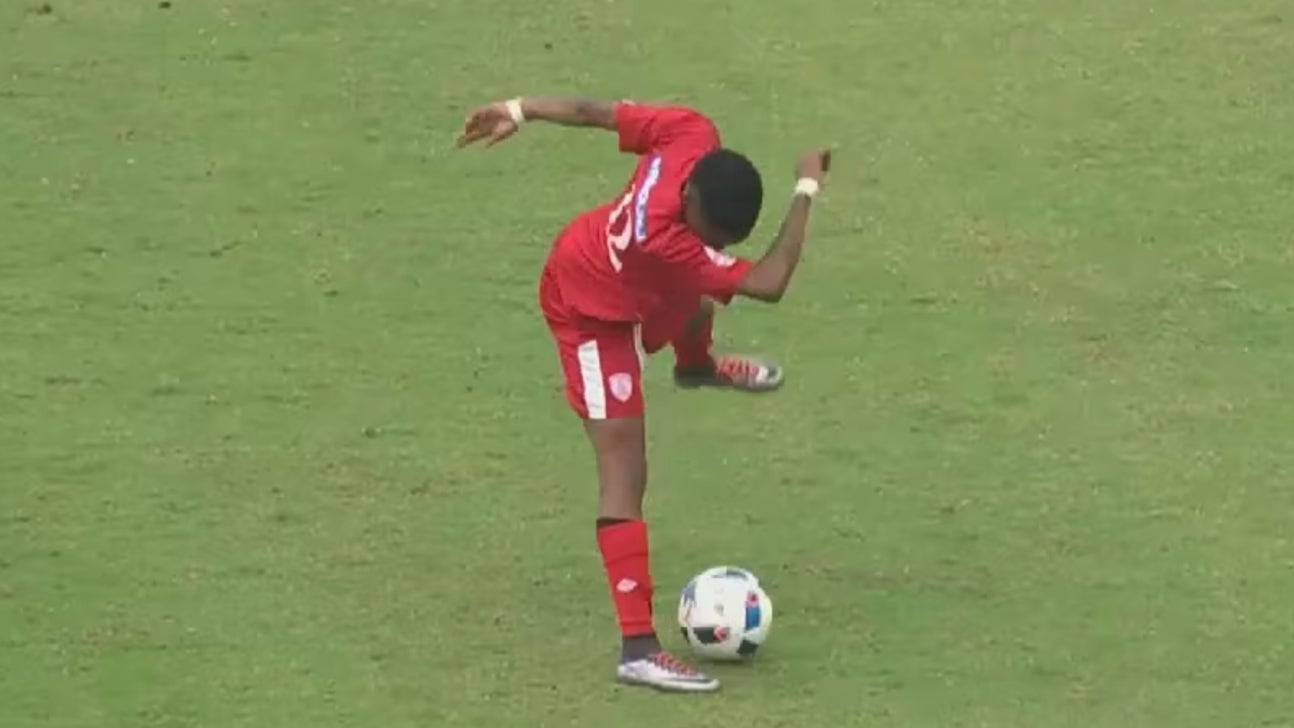 South African players do next-level showboating, dab during match