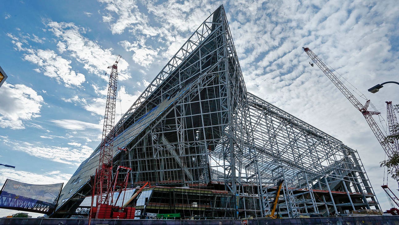 Vikings continue string of brutal losses, are stuck with Chicago Avenue