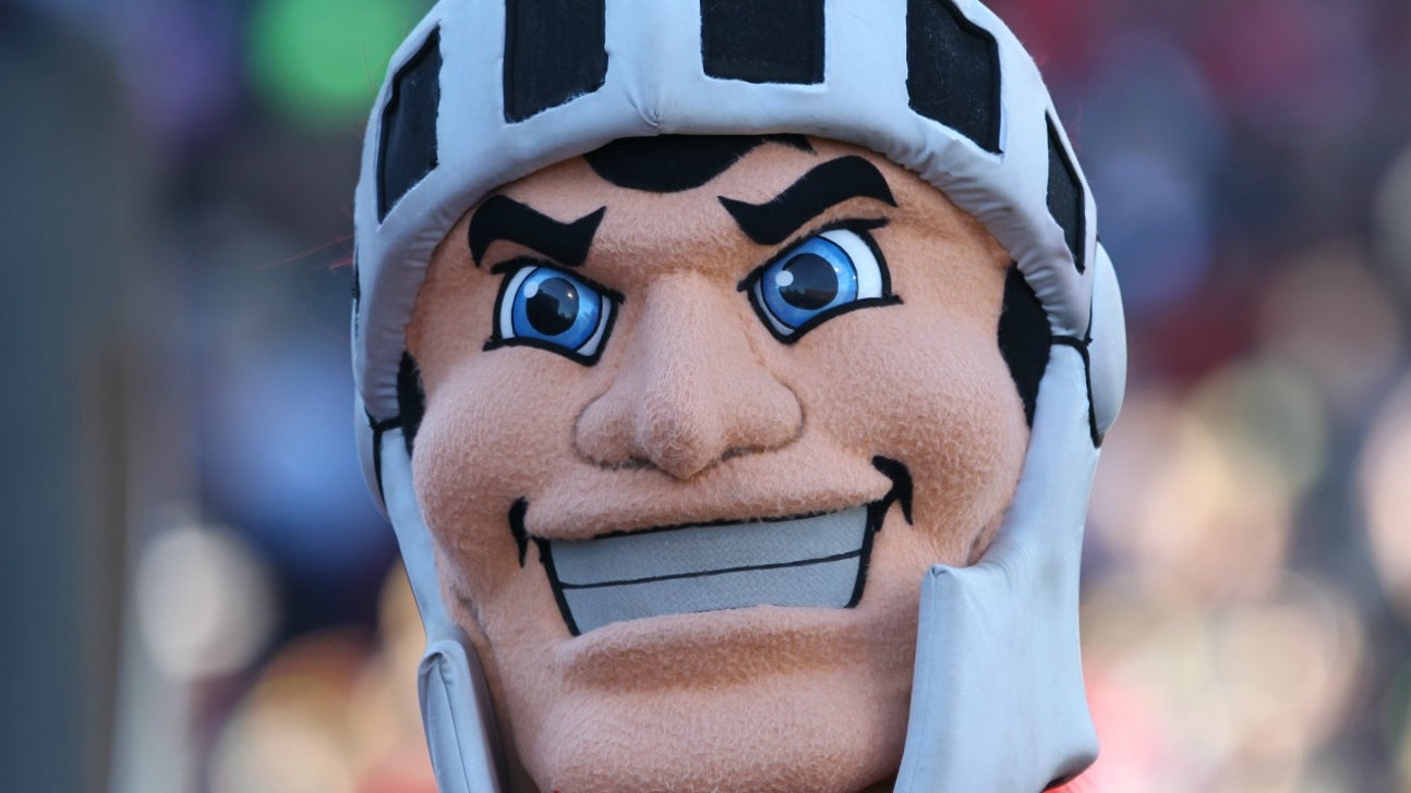 Watch Rutgers' wrestling coach take down the Scarlet Knights' mascot