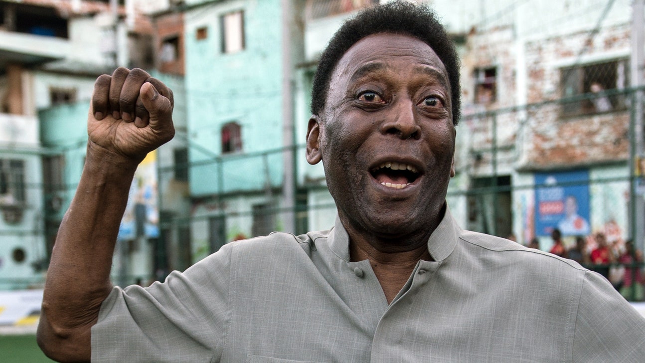 Pele showing signs of improvement after recent hospital scare