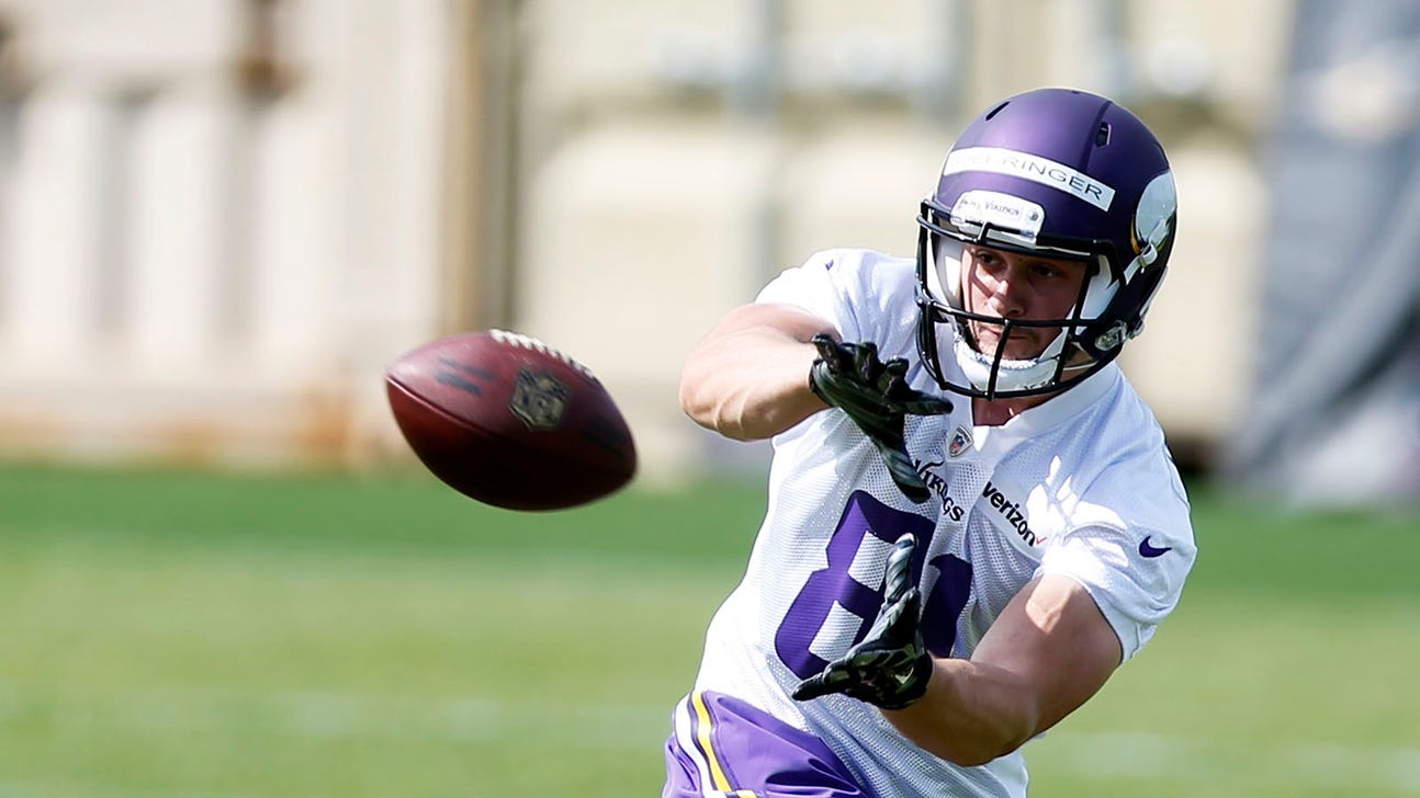Vikings draft picks Beavers, Bohringer, Weatherly among nine signed to practice squad