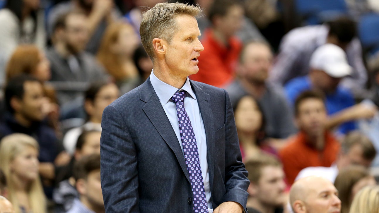 Curry's shot ice cold, but Warriors stay hot, stretch streak to 13