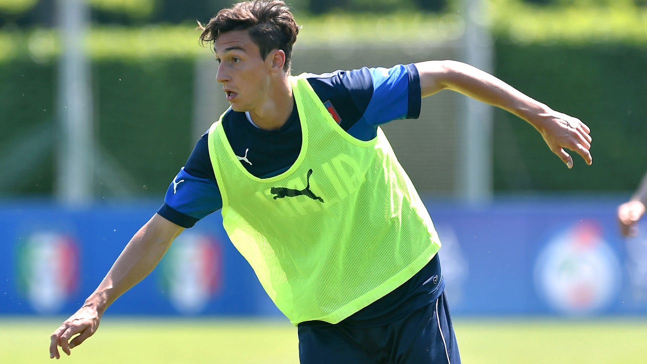Torino defender Darmian set for Manchester United medical