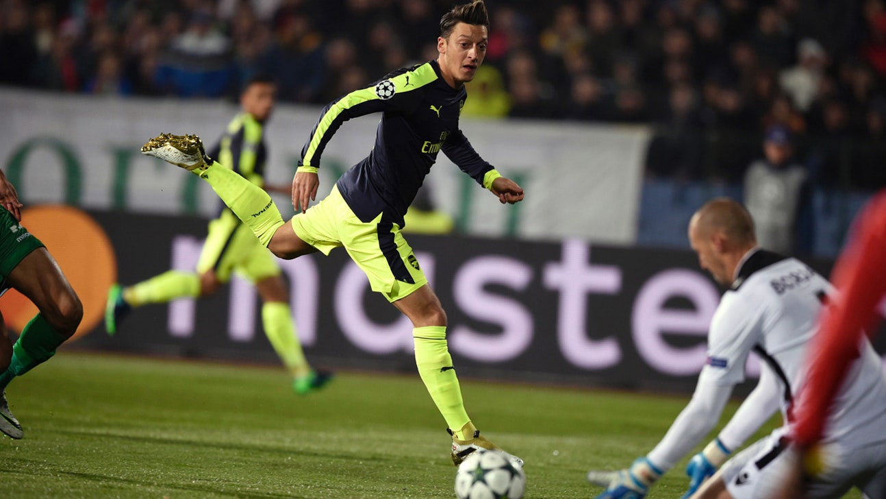 Watch: Mesut Ozil caps Arsenal's comeback with winner vs. Ludogorets