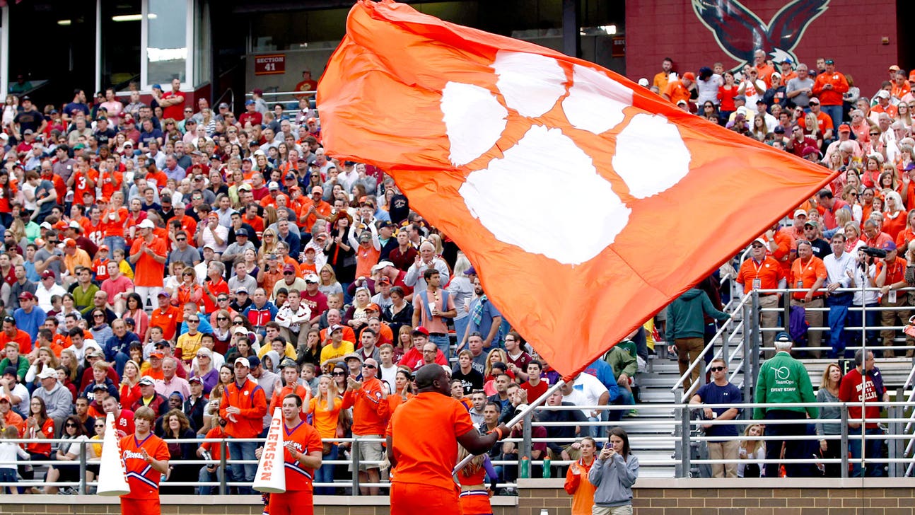 Video: Take an awesome 360-degree tour of Death Valley on game day