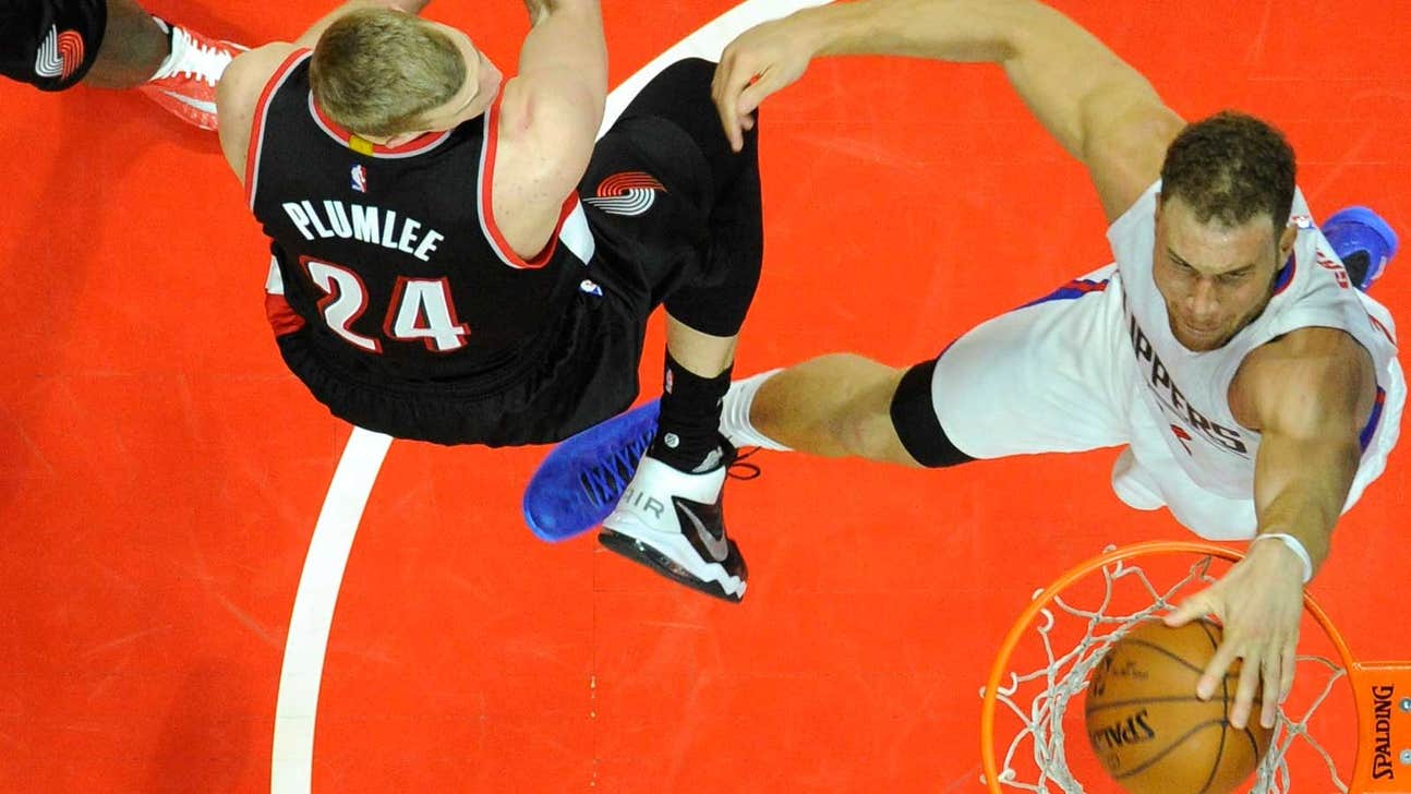 Clippers rout Blazers in Game 1 at Staples Center