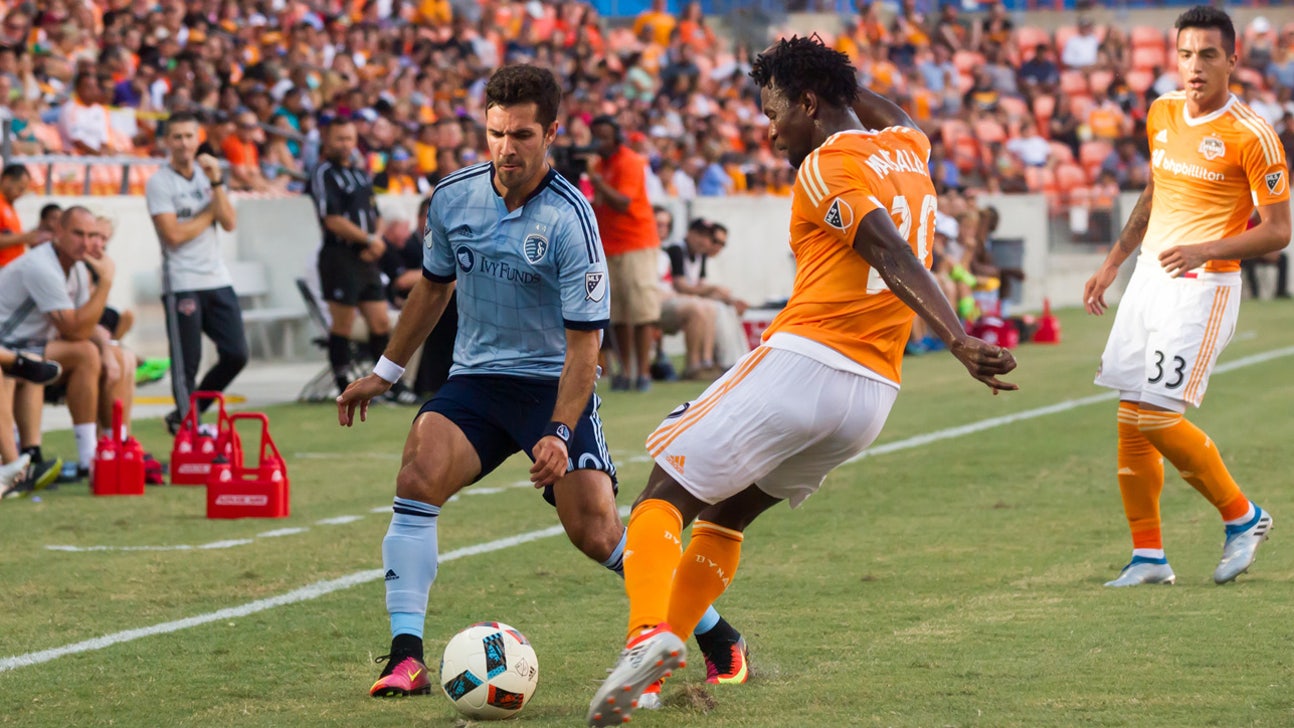 Sporting Kansas City re-signs Benny Feilhaber through 2018