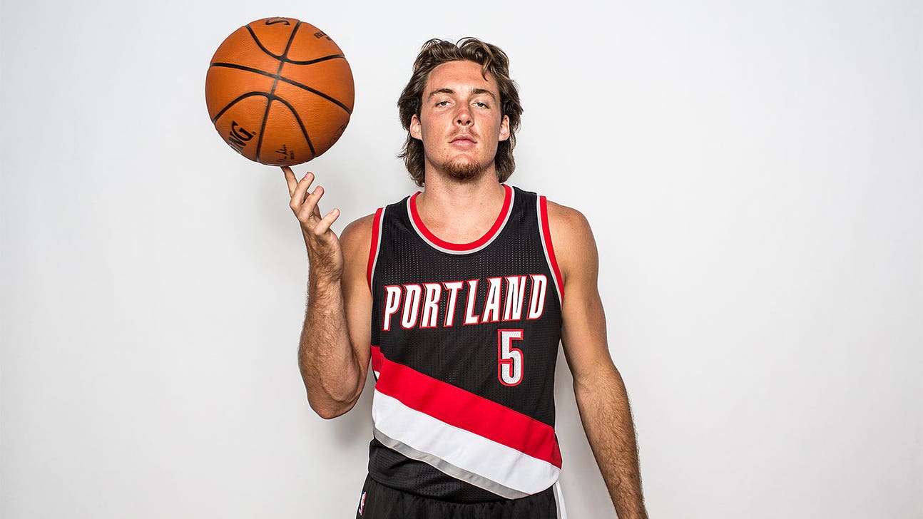 Trail Blazers rookie Pat Connaughton to throw first pitch before Hillsboro Hops game
