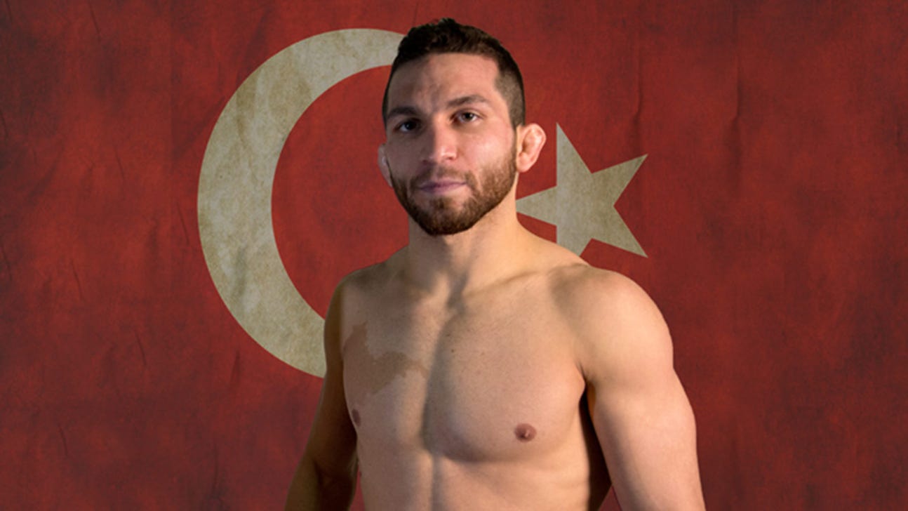 Ozkilic gets long-awaited UFC fight with not a moment to spare