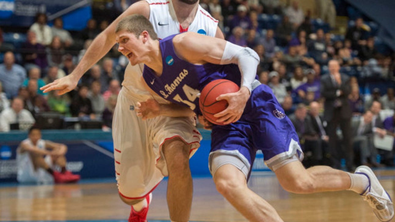 Montero, Saarela lead St. Thomas past Benedictine in DIII