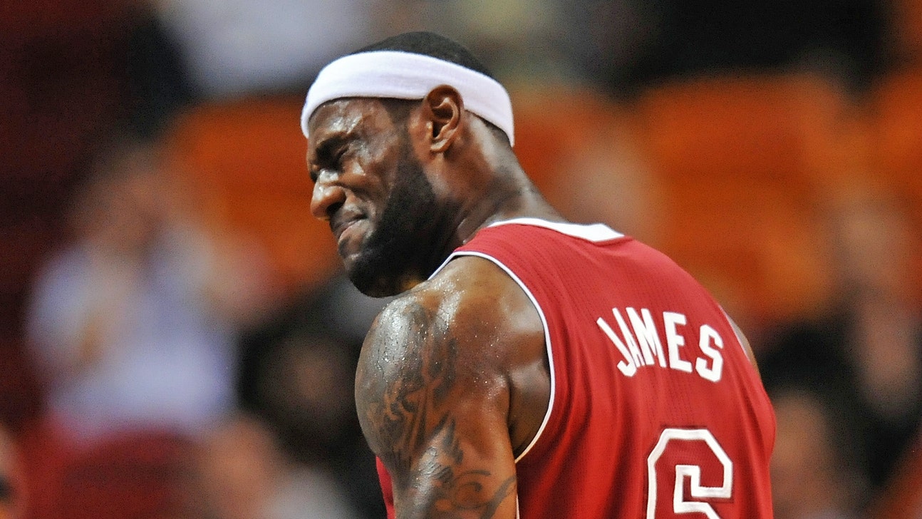 Watch LeBron James get really mad at Mario Chalmers during a timeout