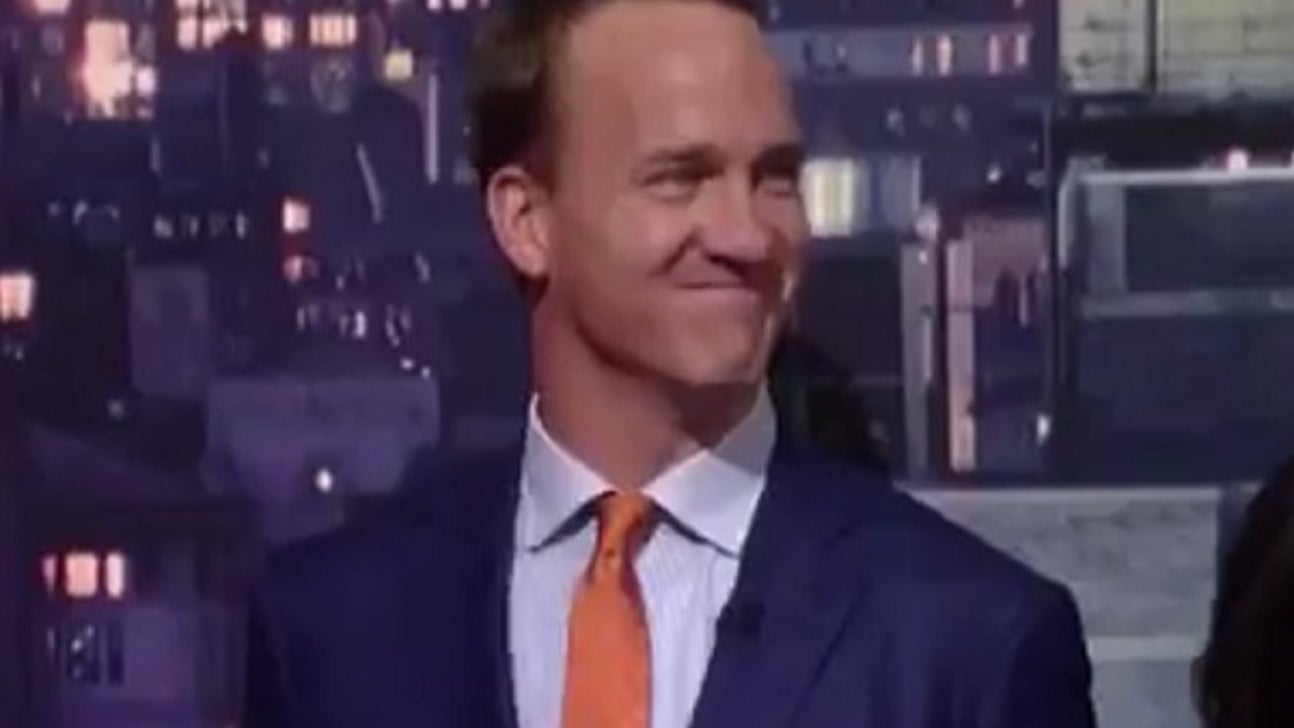 Peyton Manning zings David Letterman on host's final Top 10 list