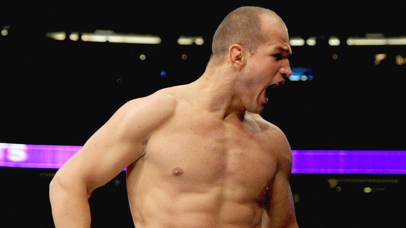 UFC Fight Night Recap: Dos Santos gets decision win
