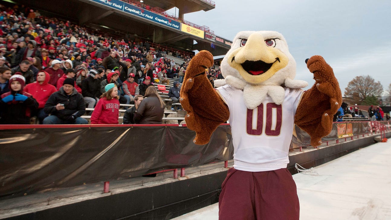 Titans take former Eagles center Andy Gallik