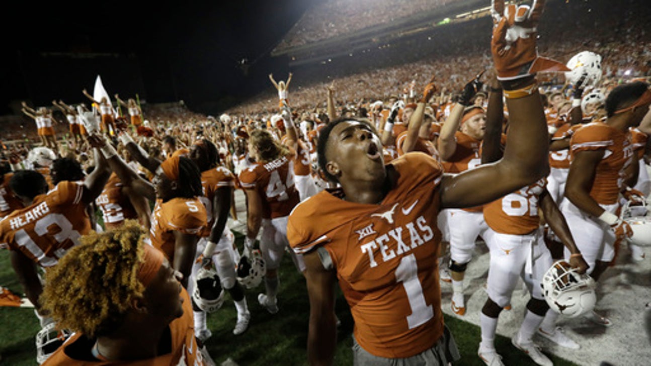 Texas beats No. 10 Notre Dame 50-47 in 2OT thriller