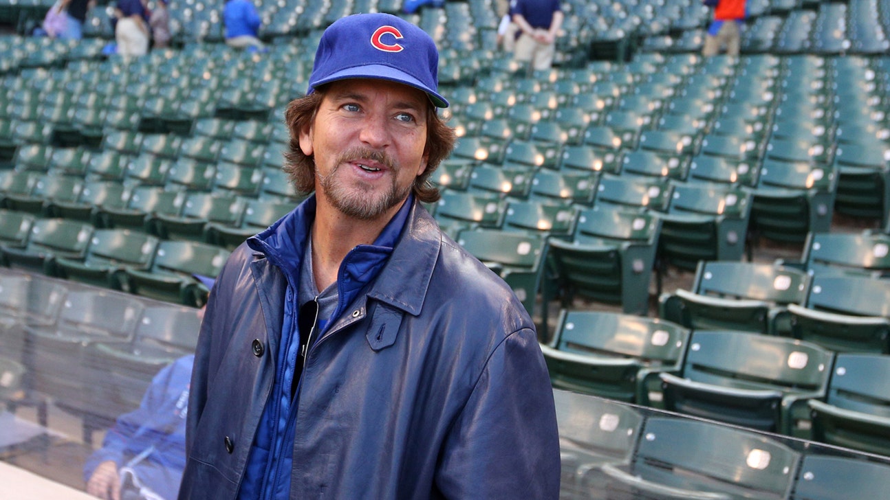 Pearl Jam jumps on Eddie Vedder-Chicago train with Cubs-inspired