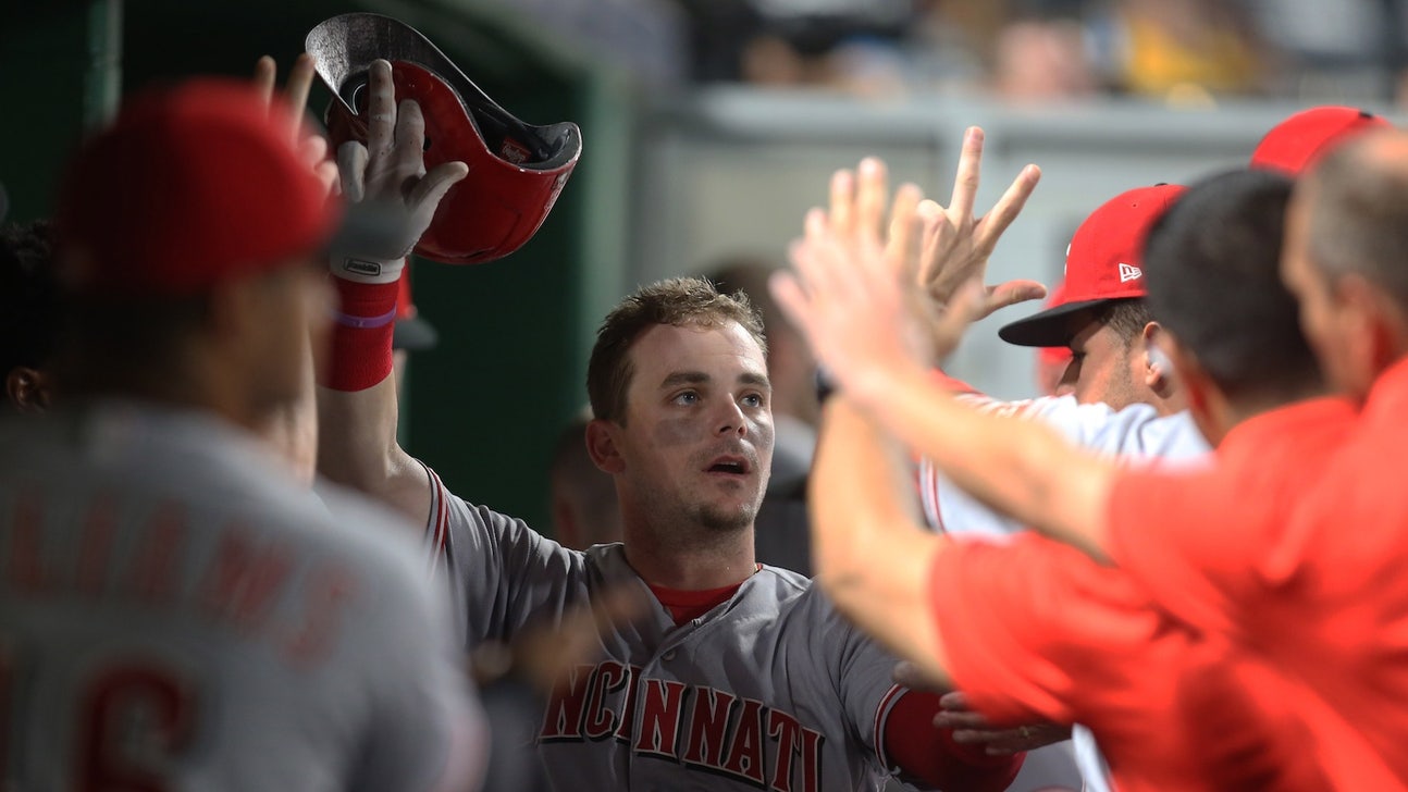 Reds fall to Pirates 7-3 despite Gennett's two homers