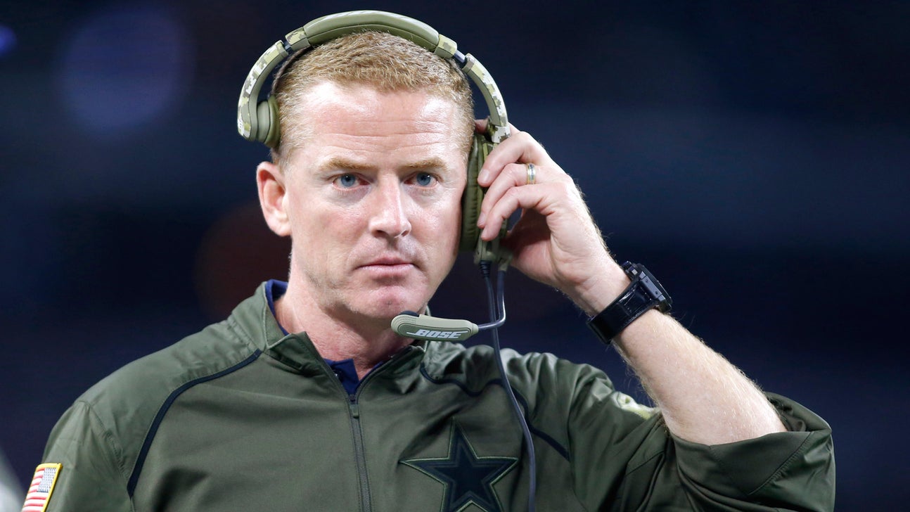 Watch Jason Garrett fill in at quarterback for shorthanded Cowboys