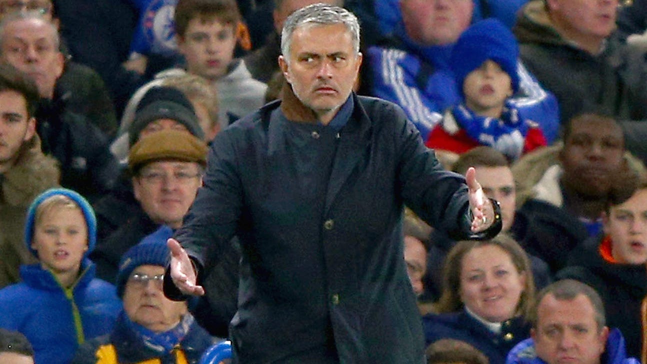 Mourinho 'concerned' as Chelsea's top four chances fade