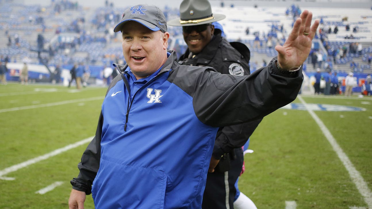 Kentucky rewards Stoops with another extension