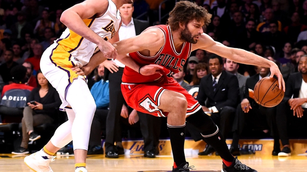 Lakers Bulled Over by Chicago