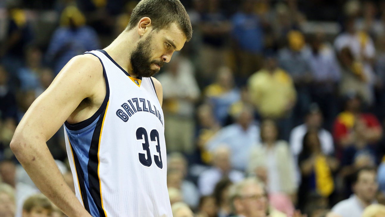 Marc Gasol almost falls down, finishes and-1 circus shot (VIDEO)
