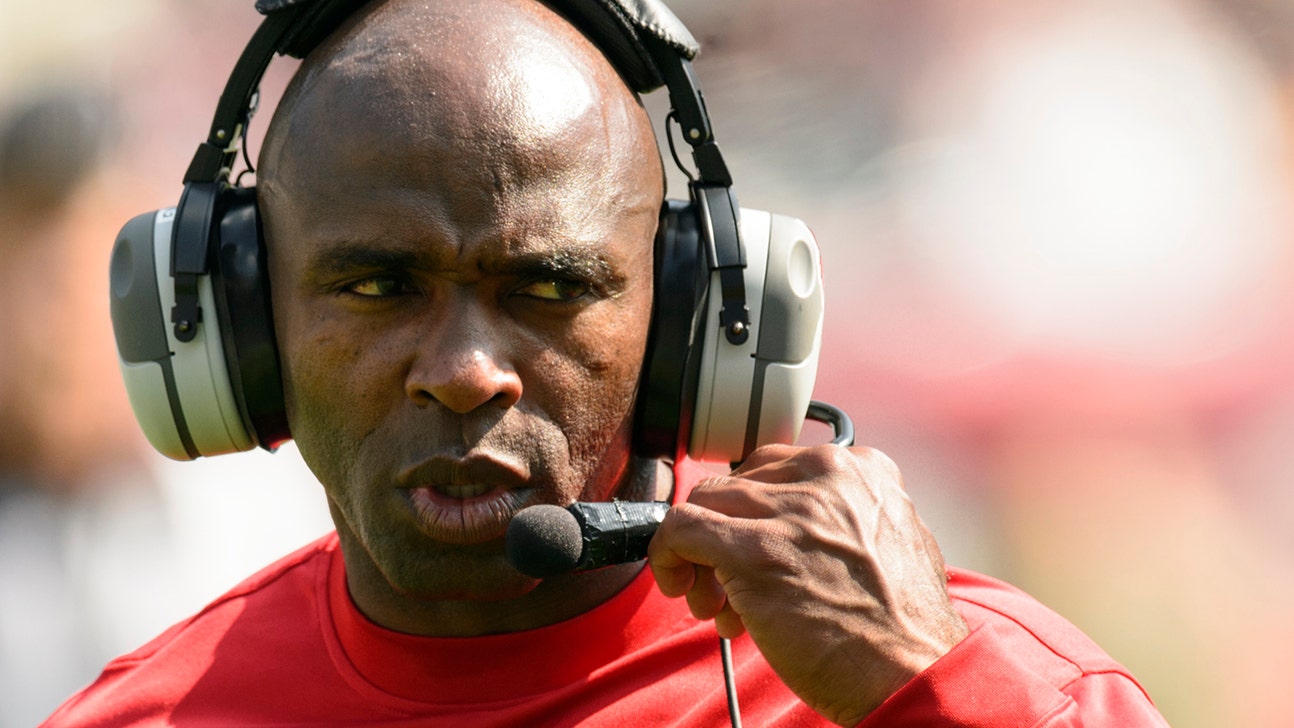 Charlie Strong tells Louisville he's off to Texas