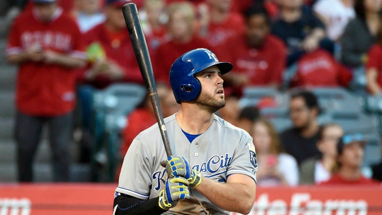 Who will hit second for the Royals in 2016?