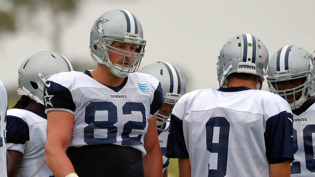 Romo, Witten growing 'old' while seeking title for Cowboys