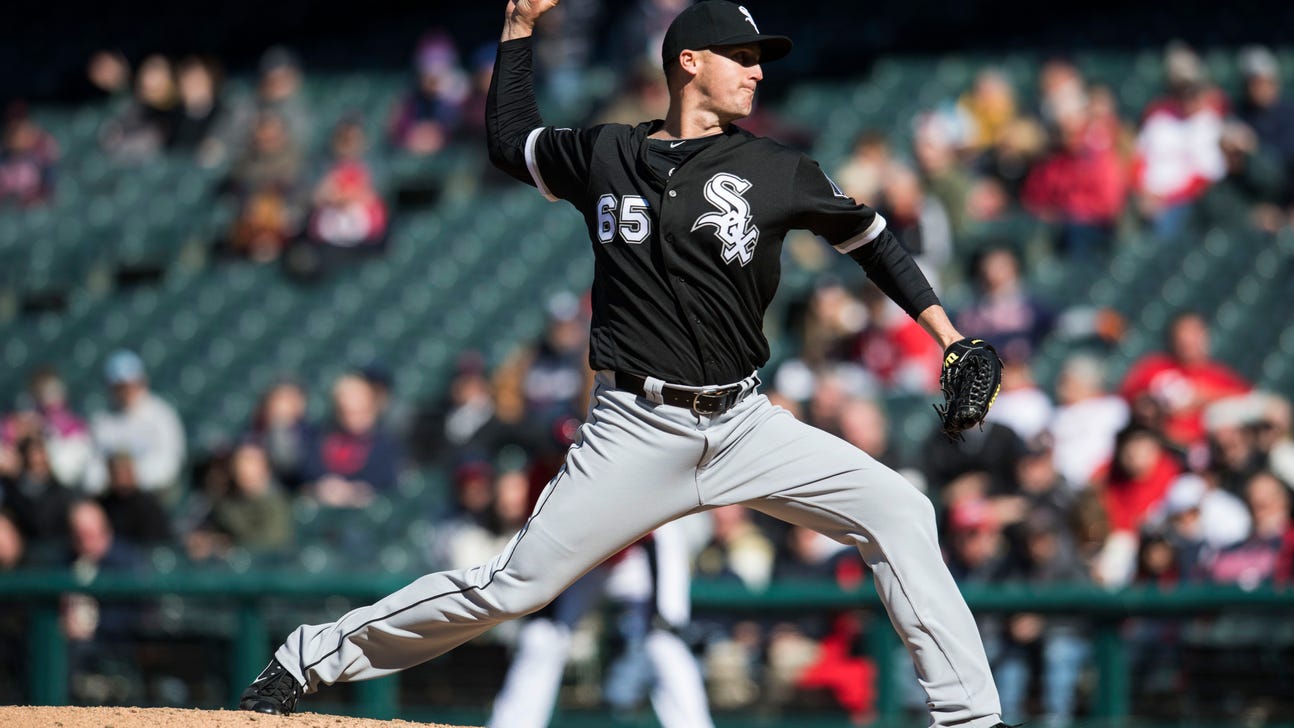 Rangers get reliever Nate Jones from White Sox for 2 minor leaguers