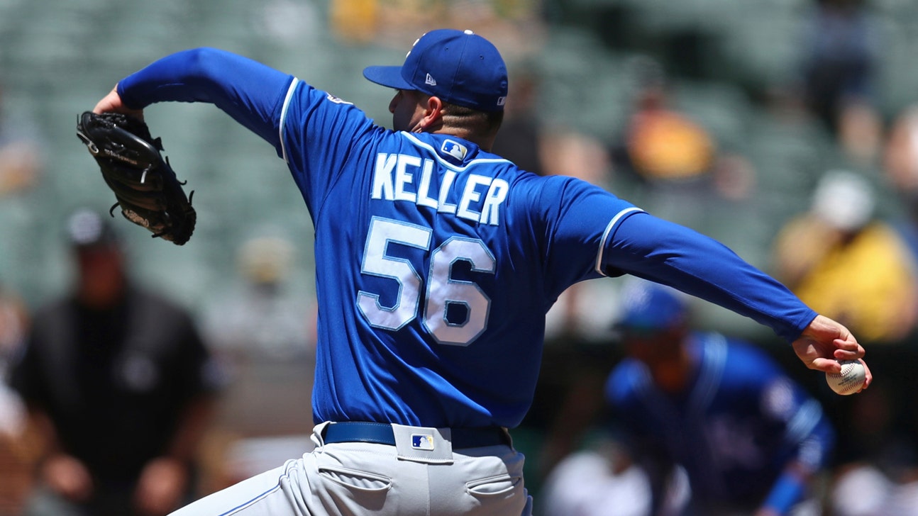 Royals drop series finale 3-2 after A's rally late