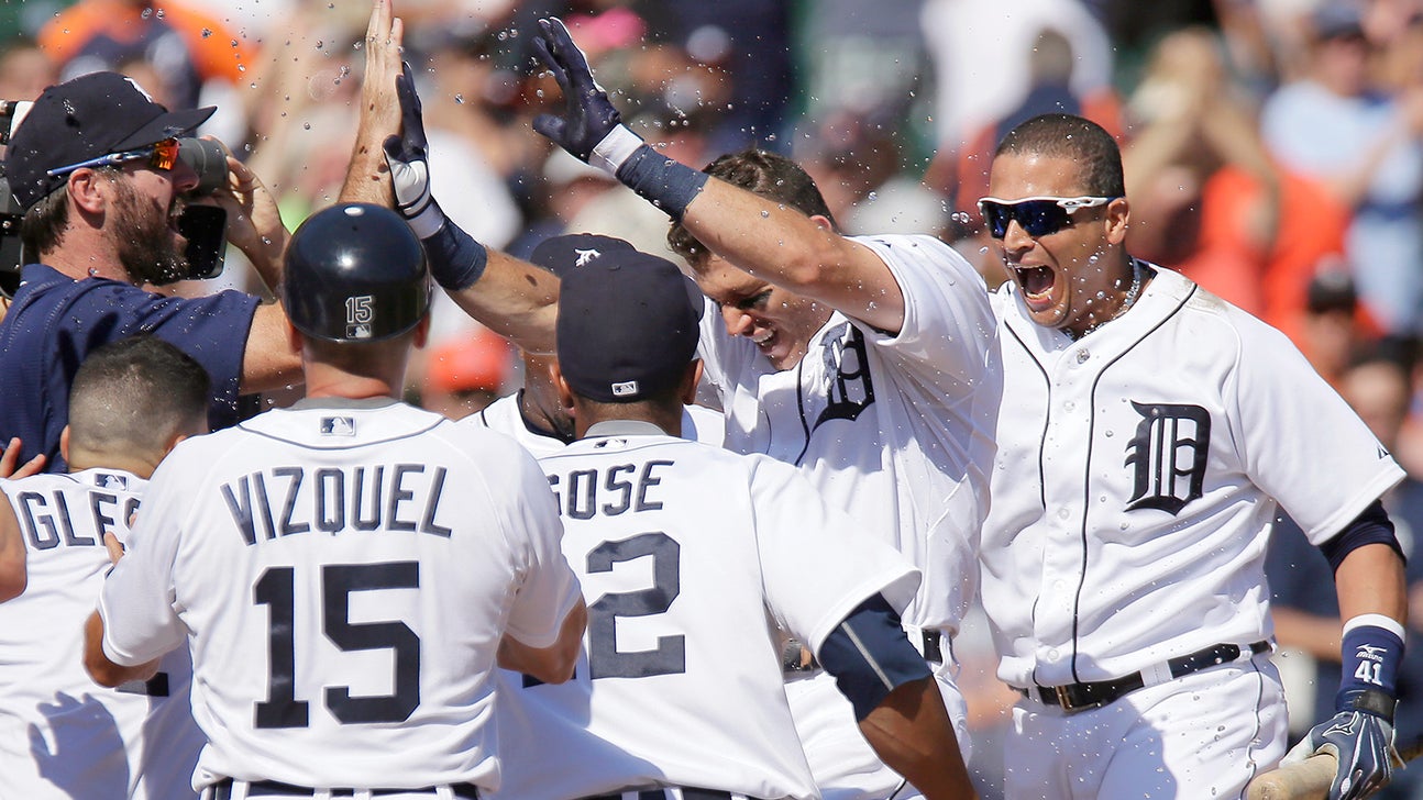 Tigers top Royals on Kinsler's walk-off homer in ninth