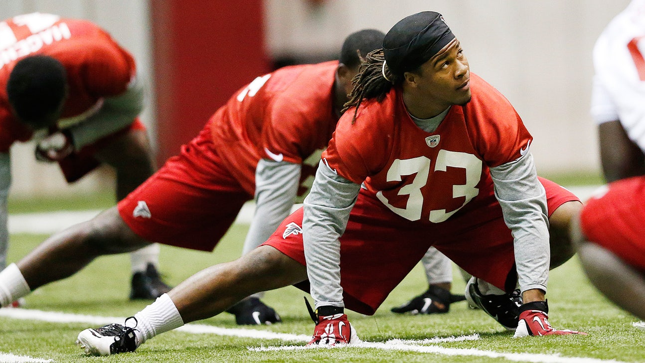 Falcons RB Freeman off to quick start at rookie mini-camp