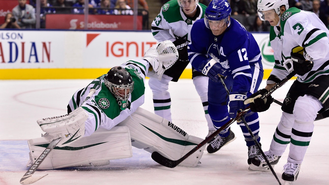 Anton Khudobin makes 30 saves, Stars beat Maple Leafs 2-1